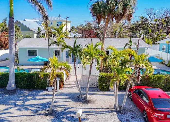 Blue Wave Villa West