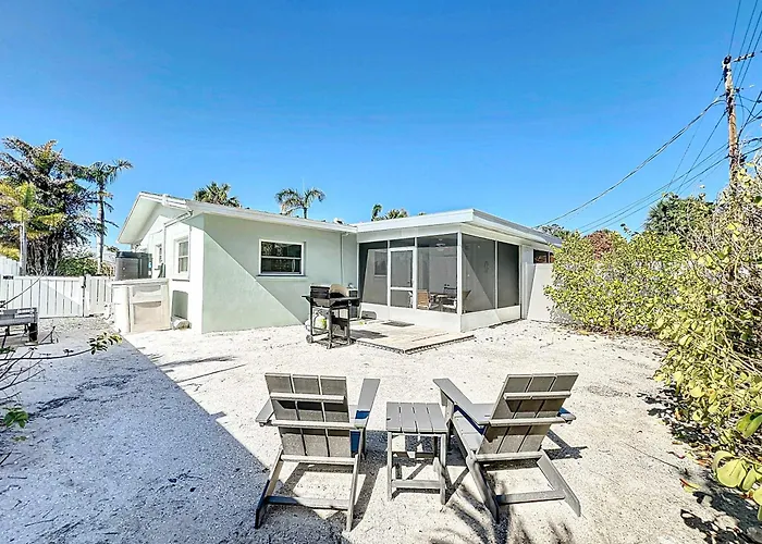 Blue Wave Villa West